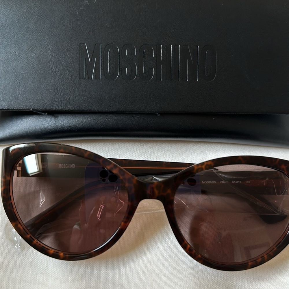 Moschino Tortoiseshell Sunglasses with Black Case